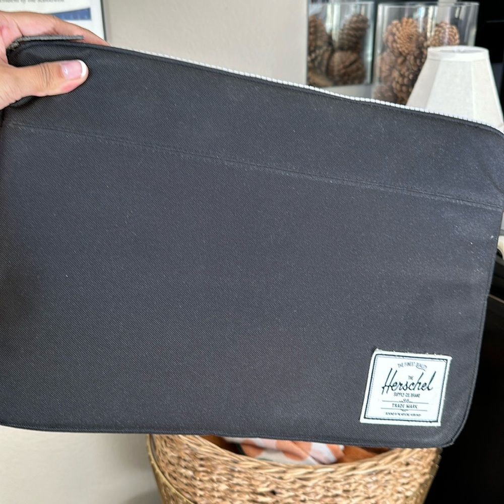Hershel laptop case/Sleeve